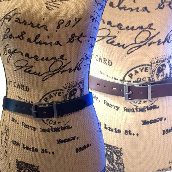 Levi's vegan reversible belt size 32 - Picture 1 of 11